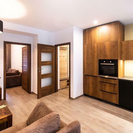 Newly Renovated, Full Equipped And Quiet Apartment Trnava Exterior foto