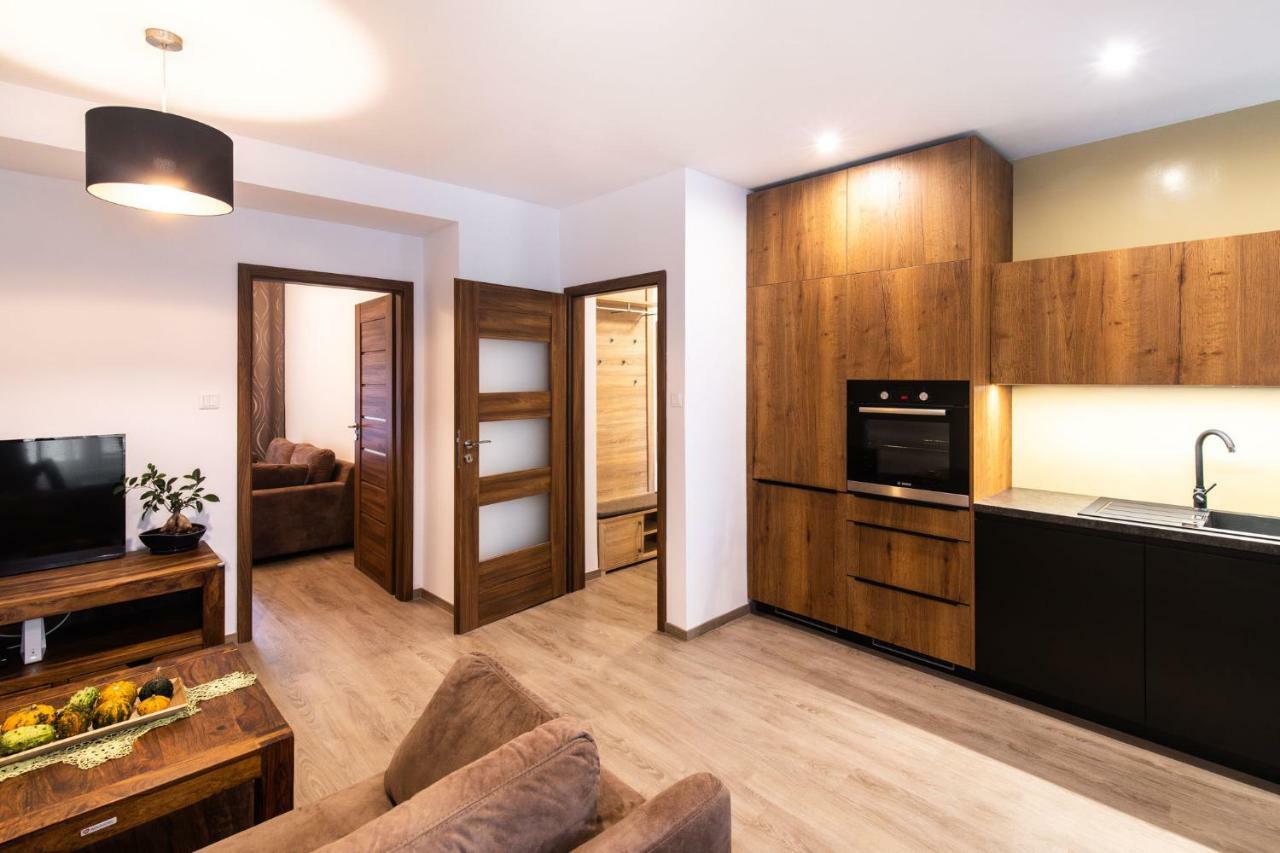 Newly Renovated, Full Equipped And Quiet Apartment Trnava Exterior foto